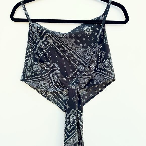 POL Black Paisley Bandana Tie Back Cropped Tank Size Small NWOT - Picture 2 of 5